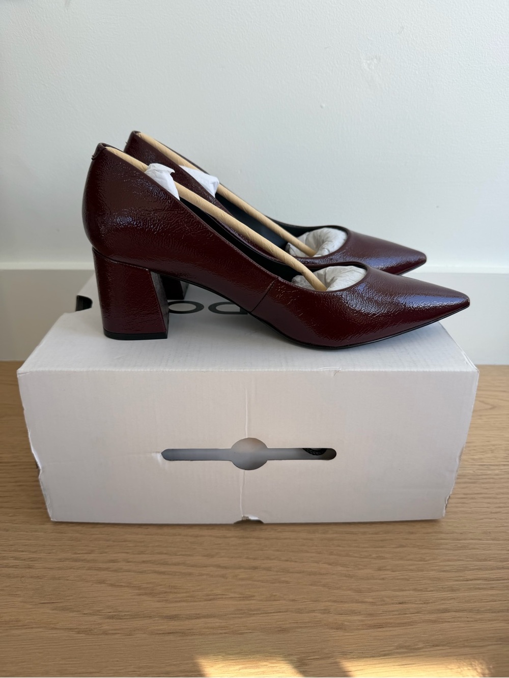 Aldo Women's Size 8.5 - Pointed Block Heel Pumps in Burgundy